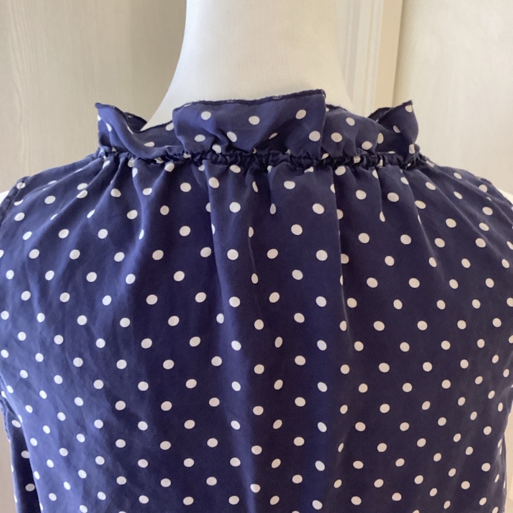 J. Crew Dark Blue and White Dot Sleeveless Blouse Sz 4 - Picture 3 of 8
